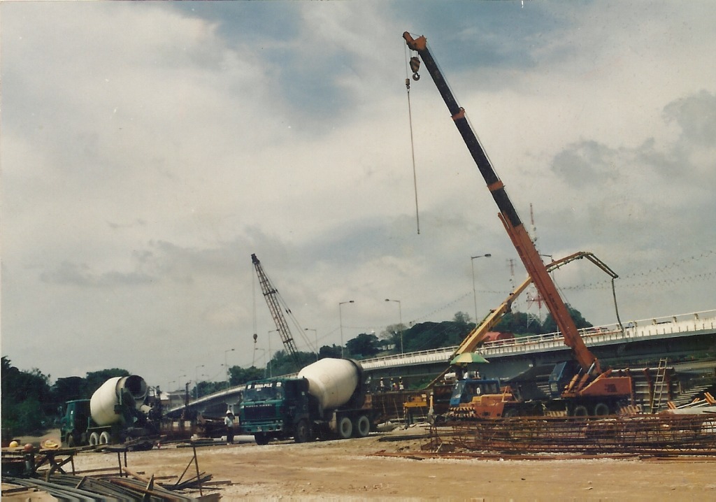 Early days of Bina-Pile Concrete - Construction site delivery